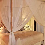 Carmo's Boutique - Small Luxury Of The World