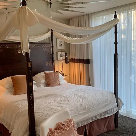 Carmo's Boutique - Small Luxury Of The World