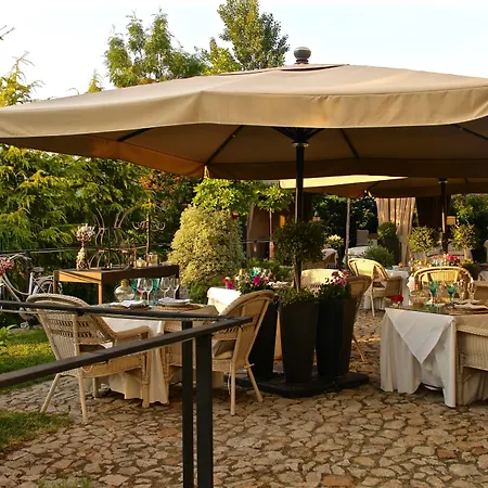 Carmo's Boutique - Small Luxury Of The World פונטה דה לימה